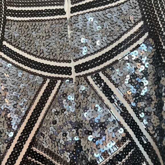 Art Deco Black & Silver Sequin Chevron Mini Dress - Picture 3 of 7